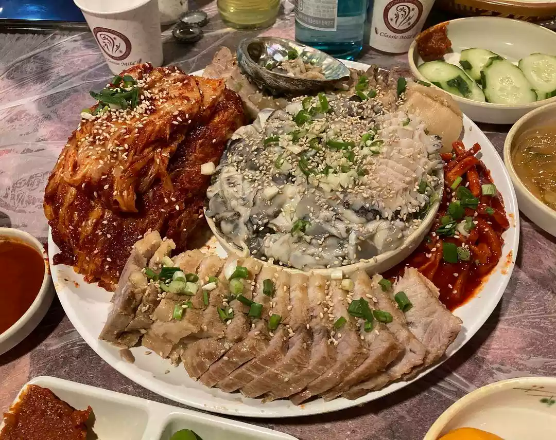 굴보쌈맛집