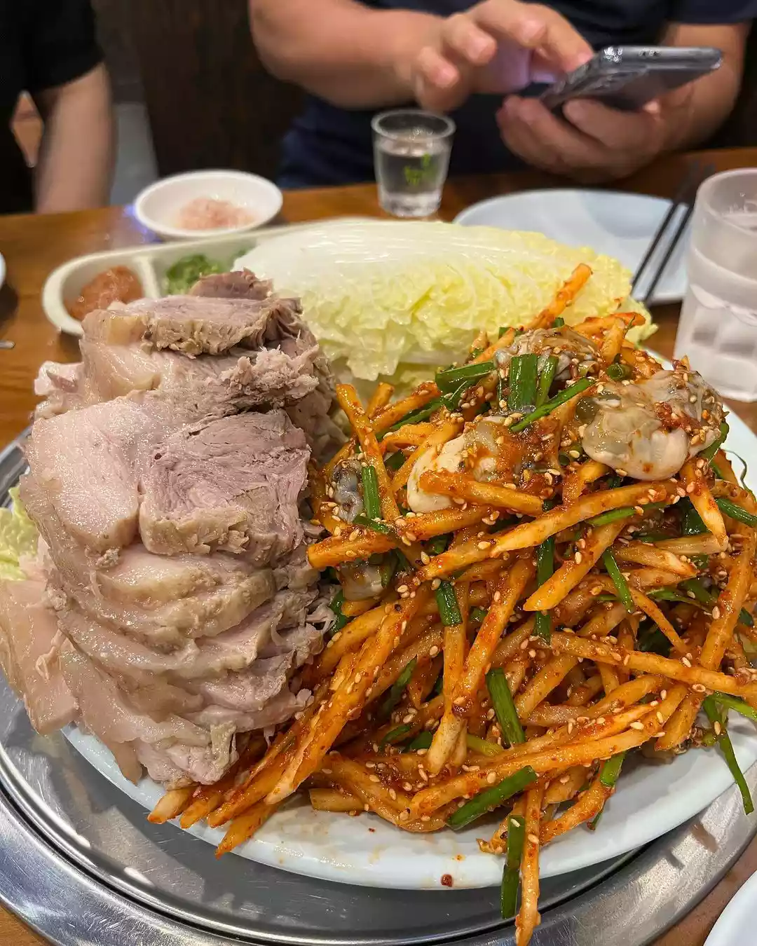 굴보쌈맛집