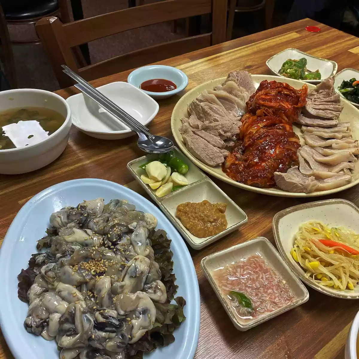 굴보쌈맛집